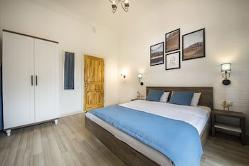 Central Dayflat Apartments