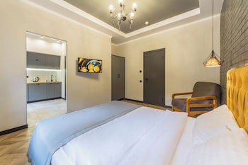 Central Dayflat Apartments