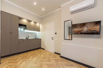 Central Dayflat Apartments