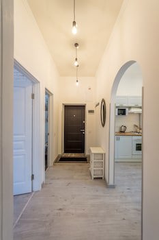 Central Dayflat Apartments