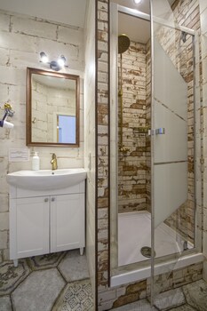 Central Dayflat Apartments