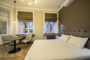 Central Dayflat Apartments