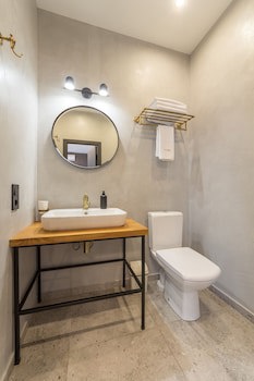 Central Dayflat Apartments