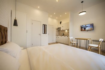 Central Dayflat Apartments