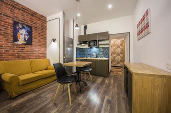Central Dayflat Apartments