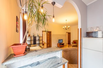 Central Dayflat Apartments