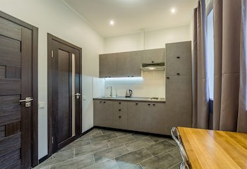 Central Dayflat Apartments