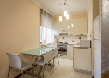 Central Dayflat Apartments