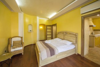 Central Dayflat Apartments
