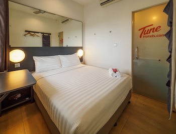 Tune Hotel Klia Aeropolis