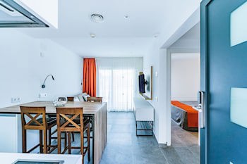 Apartamentos Sunway Apollo
