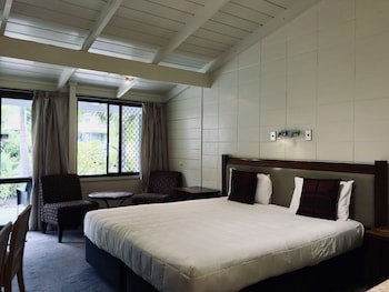 Bounty Motel