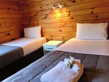 Bounty Motel