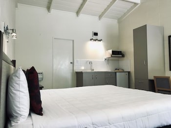 Bounty Motel