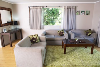 Broad Leaf Villas
