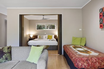 Broad Leaf Villas