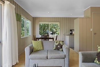 Broad Leaf Villas