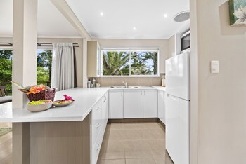 Broad Leaf Villas