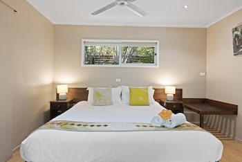 Broad Leaf Villas