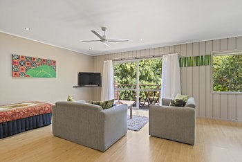 Broad Leaf Villas