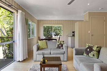 Broad Leaf Villas