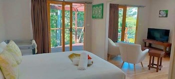 Broad Leaf Villas