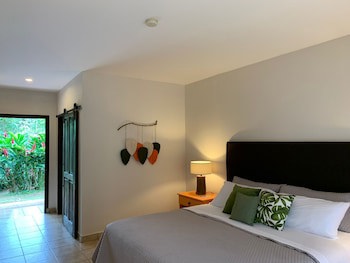 Cano Negro Natural Lodge