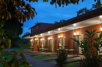 Cano Negro Natural Lodge
