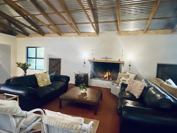 Bella Manga Country Escape
