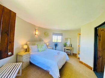 Bella Manga Country Escape