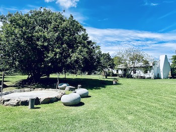 Bella Manga Country Escape