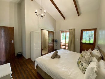 Bella Manga Country Escape