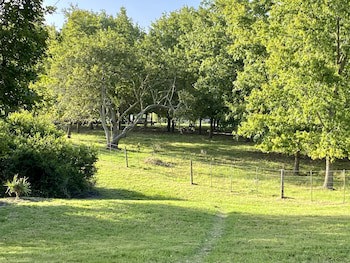 Bella Manga Country Escape