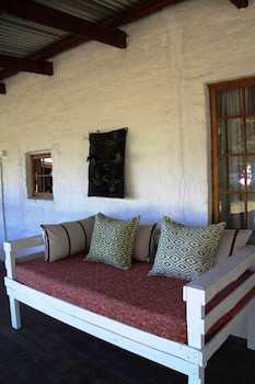 Bella Manga Country Escape