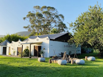 Bella Manga Country Escape