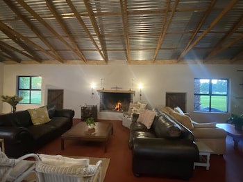 Bella Manga Country Escape