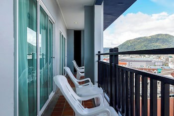 Amata Patong