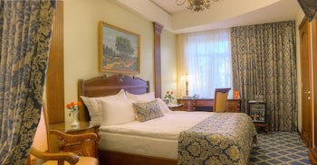 Frederic Koklen Boutique Hotel