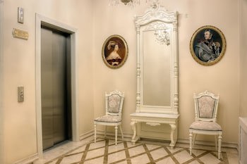 Frederic Koklen Boutique Hotel
