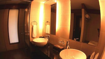 Duyong Marina & Resort