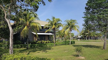 Duyong Marina & Resort