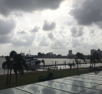 Duyong Marina & Resort