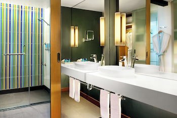 Aloft Bangkok Sukhumvit 11
