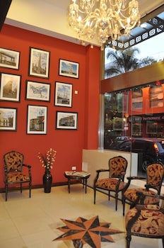 Europlaza Hotel & Suites
