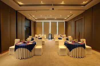 Crowne Plaza New Delhi Mayur Vihar Noida, An Ihg Hotel