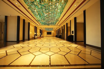 Crowne Plaza New Delhi Mayur Vihar Noida, An Ihg Hotel