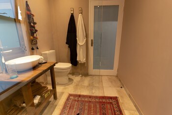 Earthbound B&B