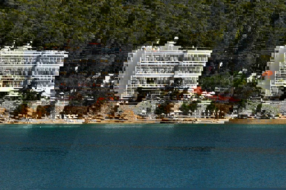 Golden View Beach Hotel