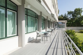 Varzinn Hotel (Adults Only)