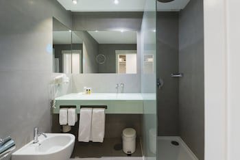 Varzinn Hotel (Adults Only)